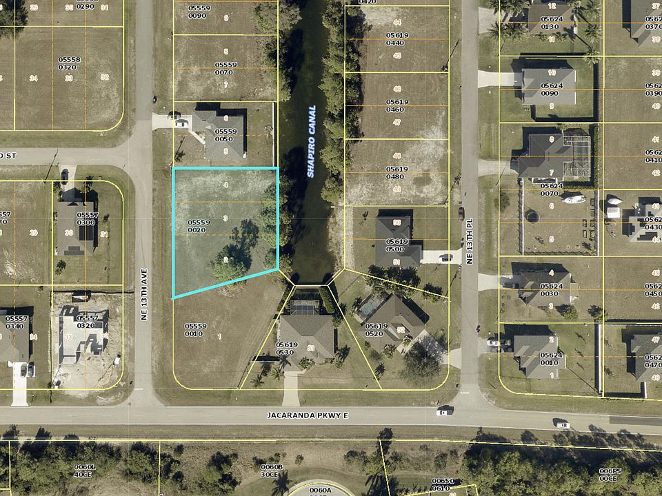 2nd image of 3135 NE 13TH Avenue
