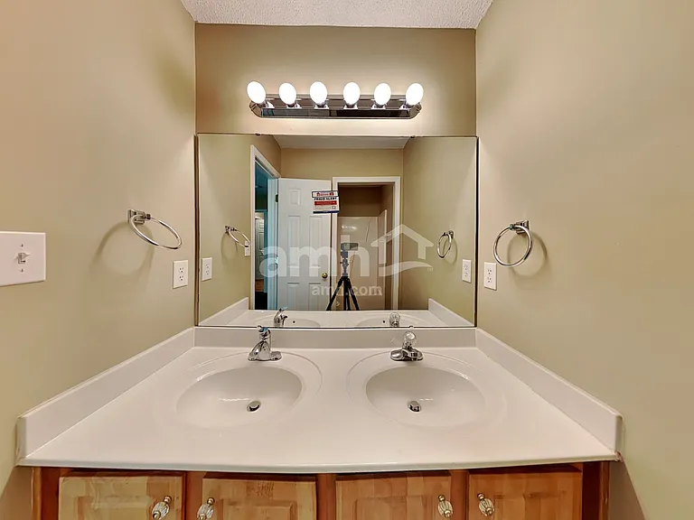728 Kavkaz St — Photo 10