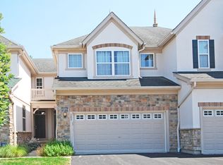 383 Shadow Creek Dr, Vernon Hills, IL 60061