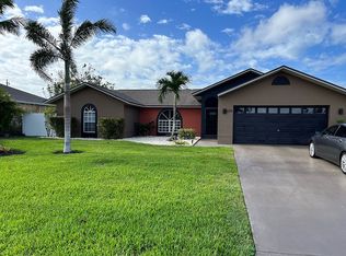 224 SE 27th Ter, Cape Coral, FL 33904