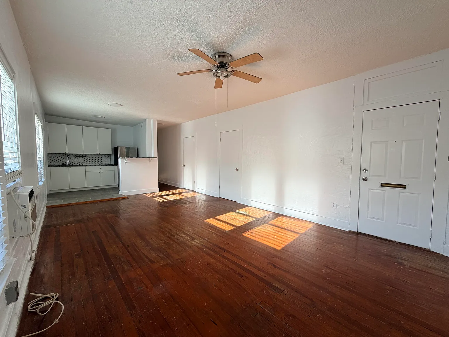 1 bed, 1.0 bath, 800 sqft, $1,700 — Photo 4