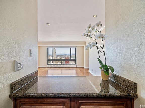 5th image of 1177 California St APT 623