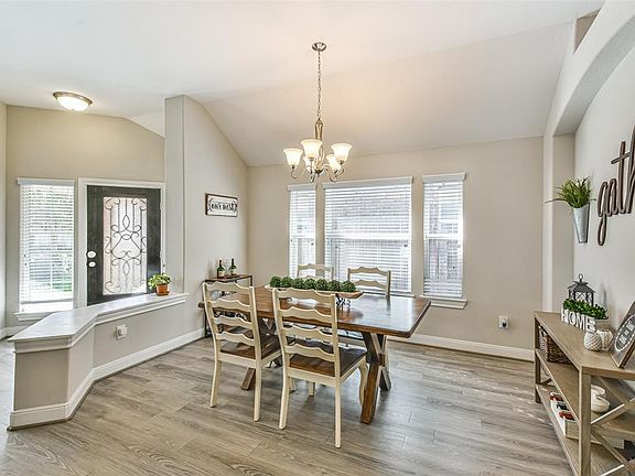 4th image of 4806 Woodbury Mill Dr