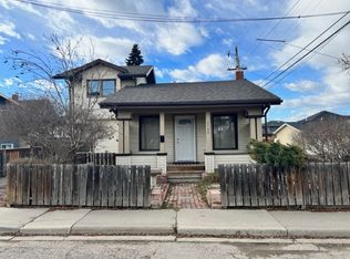 2709 2nd St NE, Calgary, AB T2E3G9