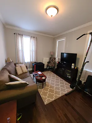 Rented by Bouklis Group | media 10