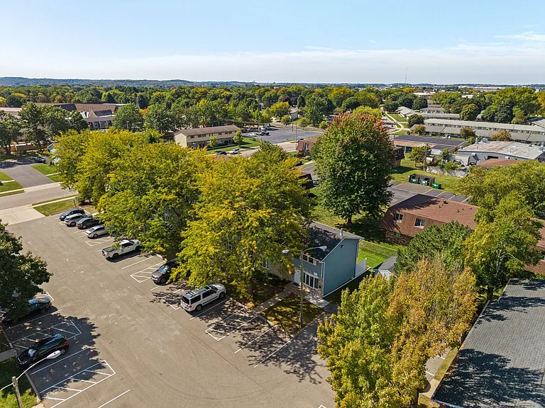 Prairie Grove Townhomes — Photo 23