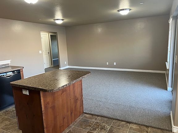 5th image of 895 S Main St Unit E