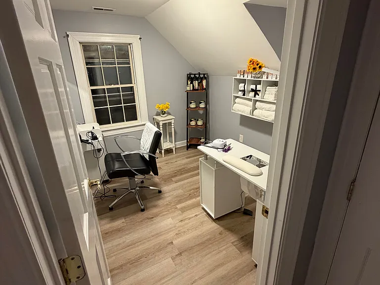 80-82 Tyngsboro Rd #3 — Photo 9