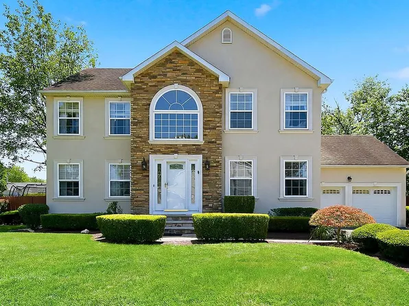 22 Cleveland Ave, Monroe Township, NJ 08831