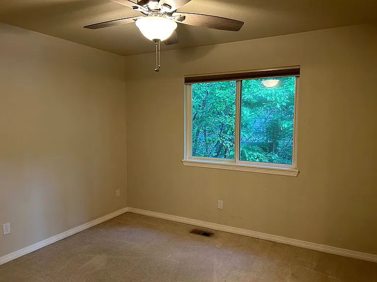 5406 Hunter Dr — Photo 17