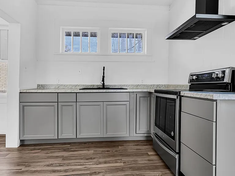 434 SW #K — Photo 6