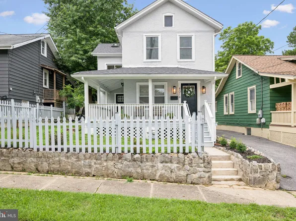 4014 37th St, Mount Rainier, MD 20712