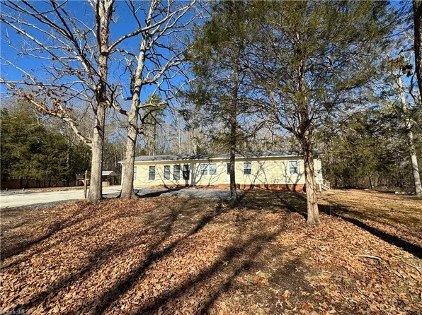 6456 Pisgah Covered Bridge Rd, Asheboro, NC 27205