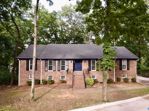 5805 Jones Valley Dr SE, Huntsville, AL 35802
