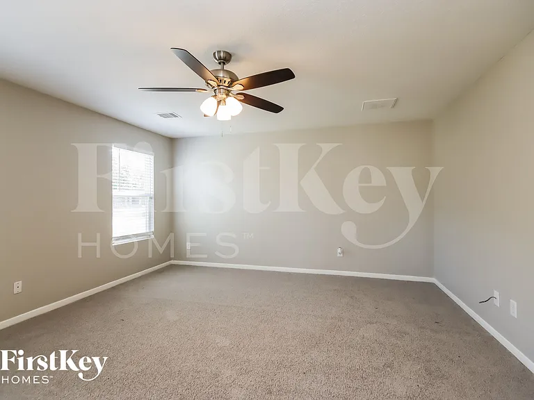 5619 Cinnamon Lake Dr — Photo 8