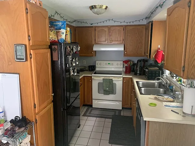 123 Saugus St — Photo 4