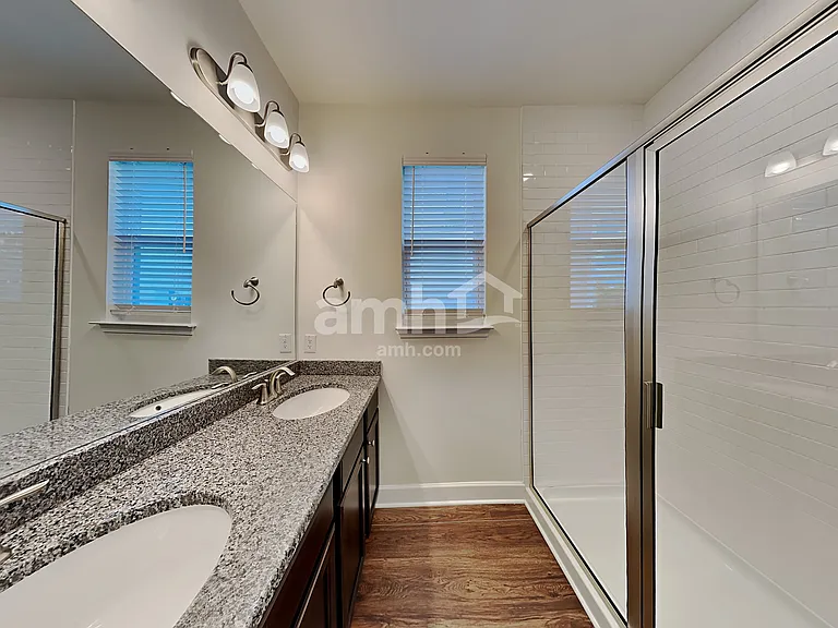 5823 Zurich Rd — Photo 17