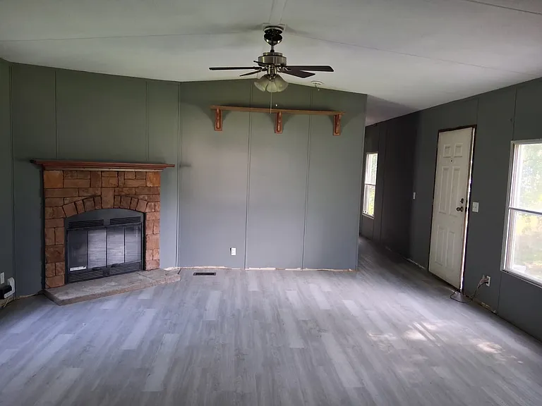 596 County Road 4321 — Photo 2
