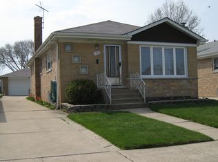 4932 N Neenah Ave, Chicago, IL 60656