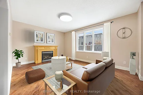 1215 Lowrie St Photo 1