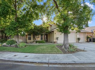 212 N Cypress Ave, Clovis, CA