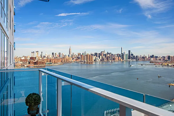 Sold by Compass | media 2