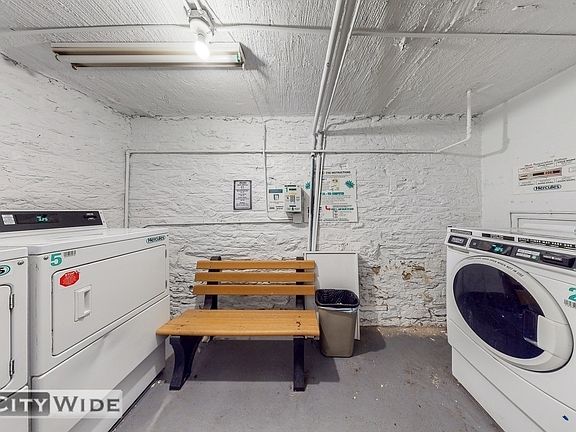 5th image of 235 E 53rd St #4F