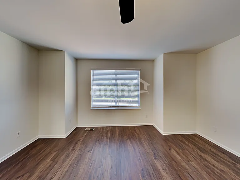 4990 Hawk Meadow Dr — Photo 9
