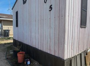 105 Peach St, Eagle Pass, TX 78852