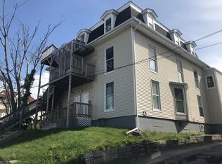 8 Hammond St, Worcester, MA 01610