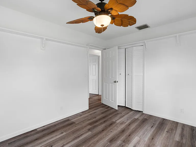 2331 NE 15th Ct — Photo 19