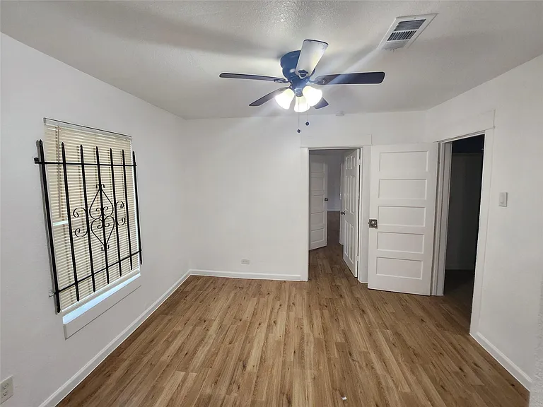 3206 Anita St — Photo 10