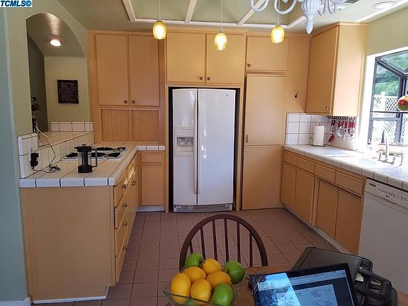 3rd image of 601 E Babcock Ave
