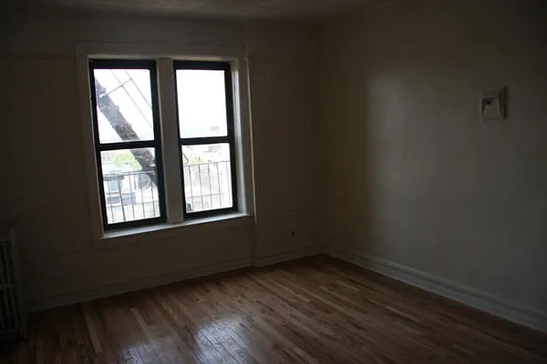 Rented by Lang Realty LLC | media 10