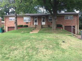 909 Raford Ct, Saint Louis, MO 63137