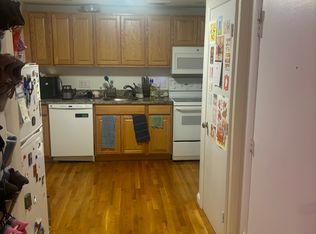 15 Euston Rd APT 12A, Boston, MA 02135