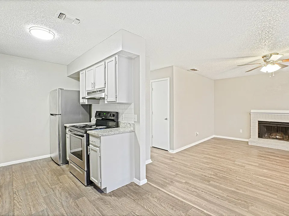 3008 Sappington Pl