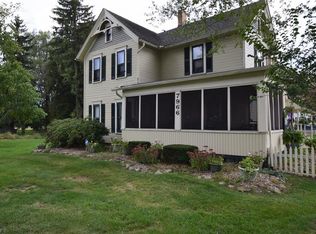 7966 S Cleveland Massillon Rd, Clinton, OH 44216