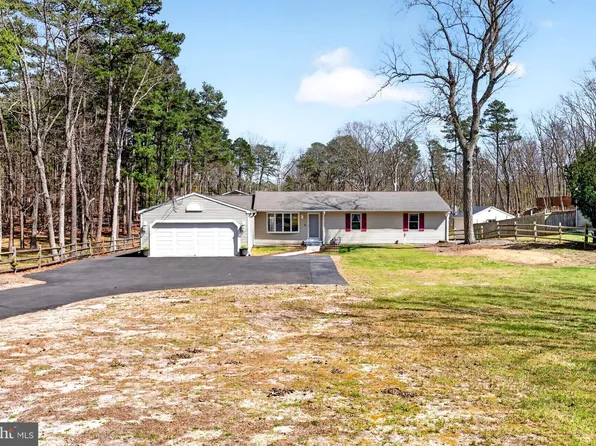 66 Summit Dr, Tabernacle, NJ 08088