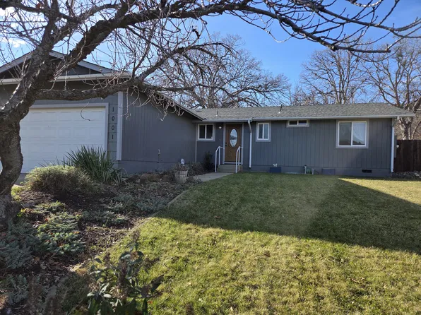 1001 Meadowlark Ln, Yreka, CA 96097