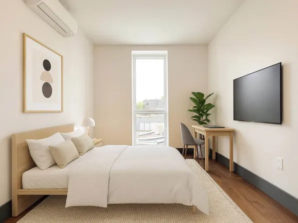 304 Water Street image 2 of 10