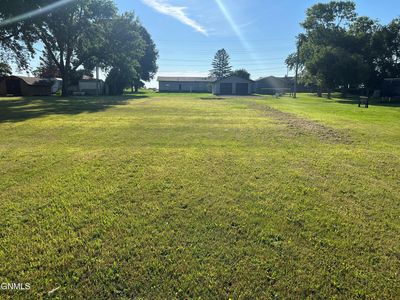 2023 5th Ave SW, Jamestown, ND, 58401