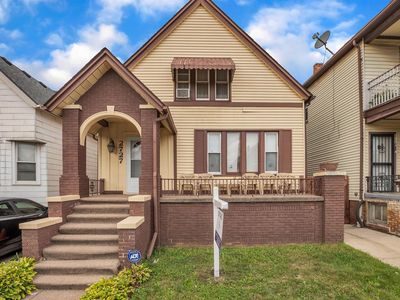 2727 Belmont St, Hamtramck, MI, 48212