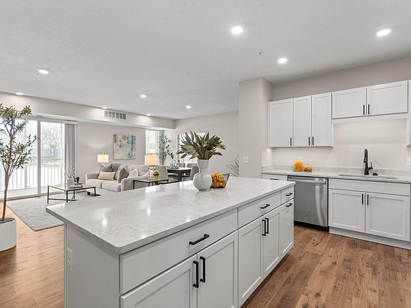 3rd image of 2350 Harbor Pl #214