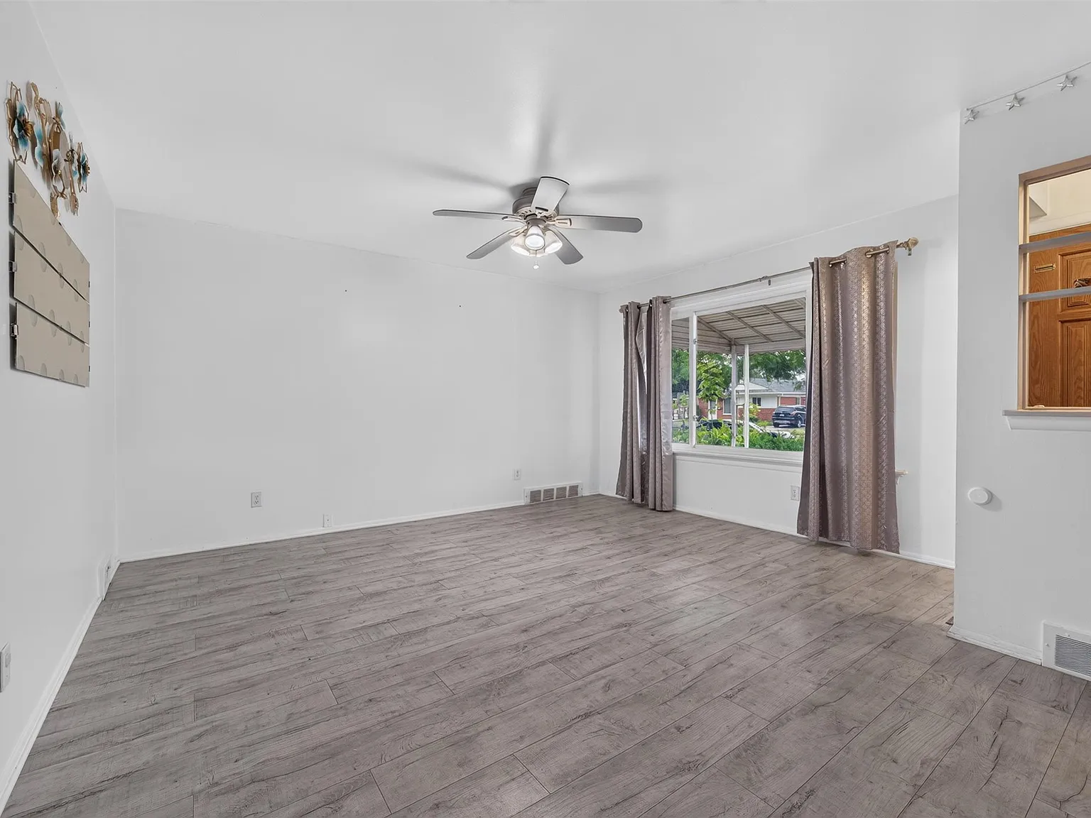 3 bed, 1962 sqft, $1,750 — Photo 3