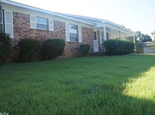 9 Brooklawn Dr, Little Rock, AR 72205