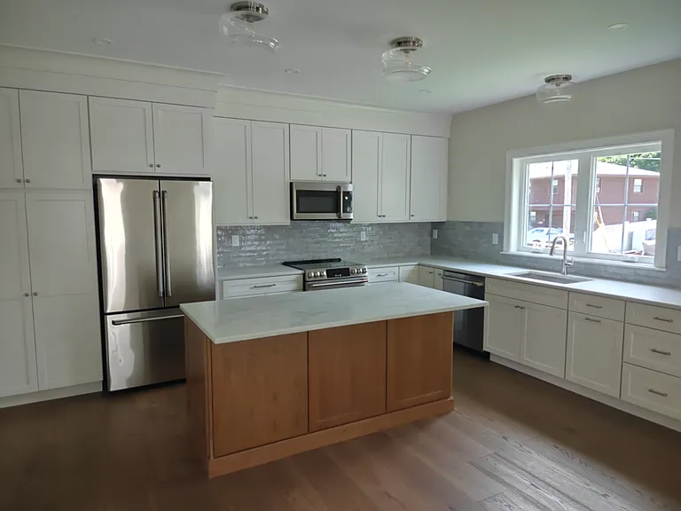 27 Park St #1 — Photo 6