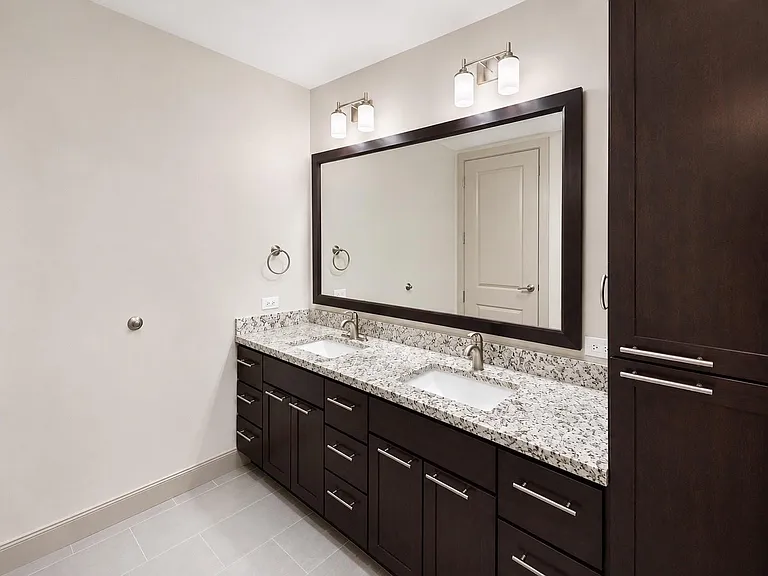 9787 Katy Fwy #1611 — Photo 6