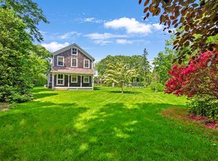 1476 Scuttle Hole Rd, Water Mill, NY 11976