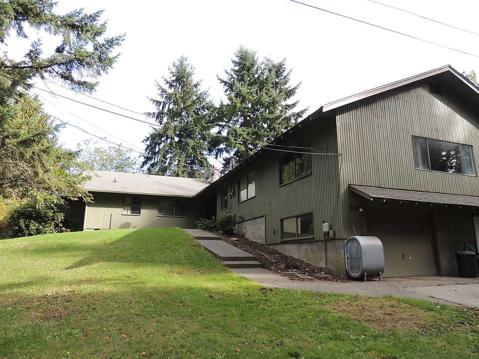 1st image of 605 108th Avenue Ct E